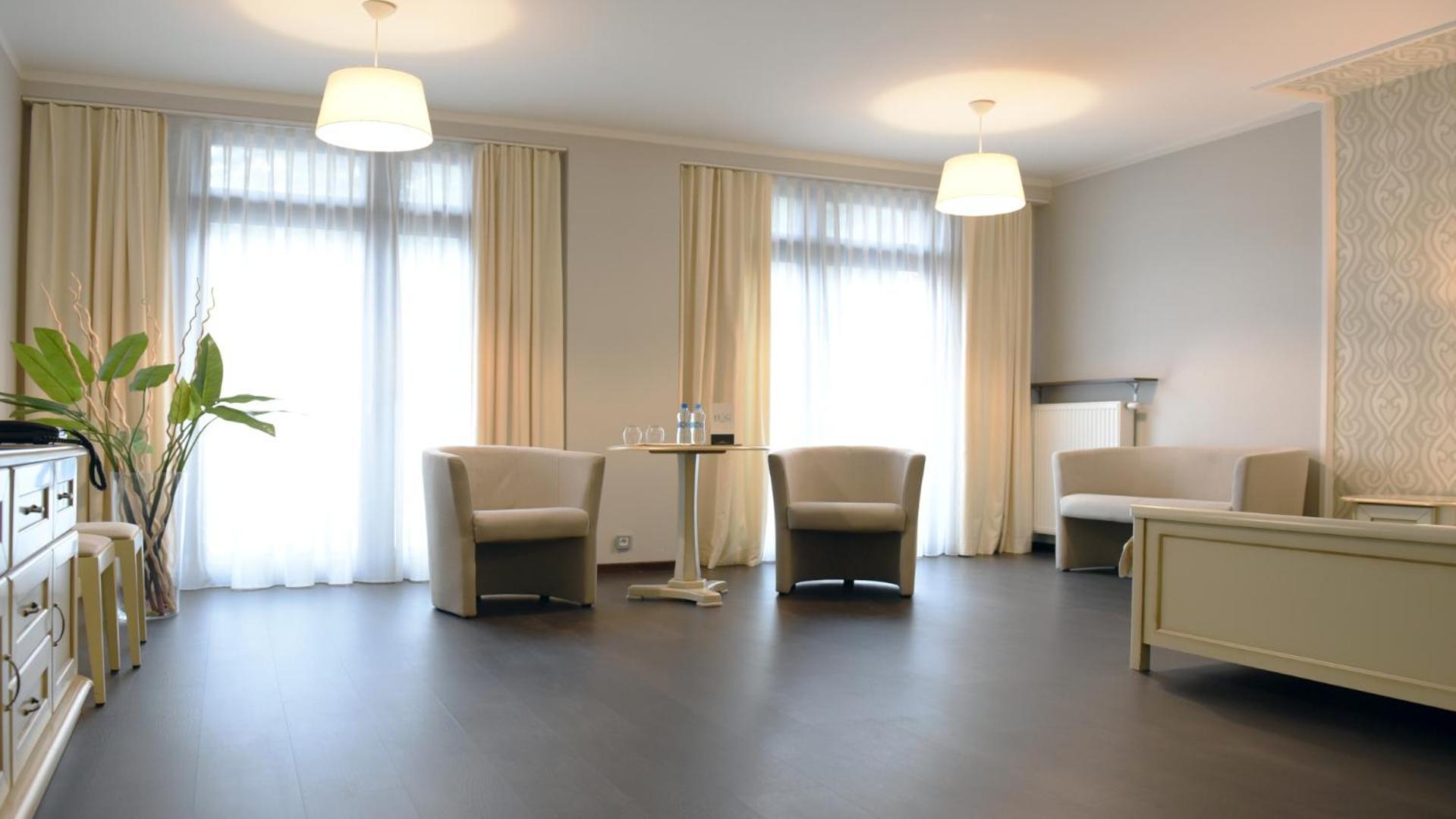 Hotel Grzegorzewski Tuszyn Eksteriør billede