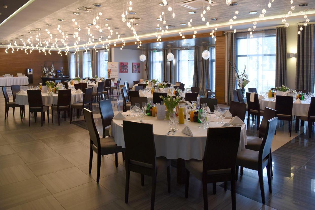 Hotel Grzegorzewski Tuszyn Eksteriør billede